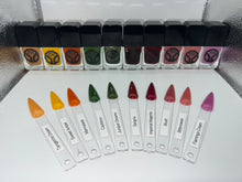 Load image into Gallery viewer, Feminine non-toxic nail polish for everyday wear